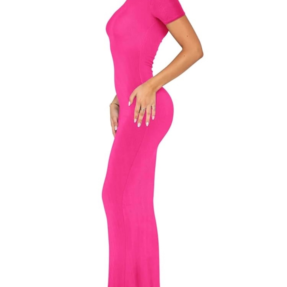 ReoRia Vibrant Pink Maxi Dress
